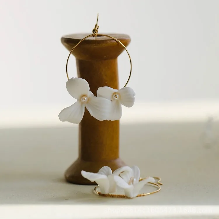 E198. clay flora hoop bridal earrings