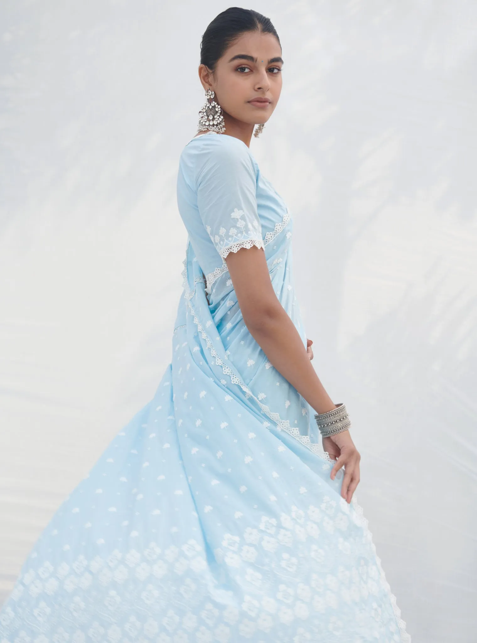 Mulmul Cotton Chikli Blue Saree